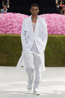 Dior Homme Spring 2019 Menswear Ким Джонс / Диор Весна Лето 2019 Мужская Неделя Моды в Париже Ким Джонс